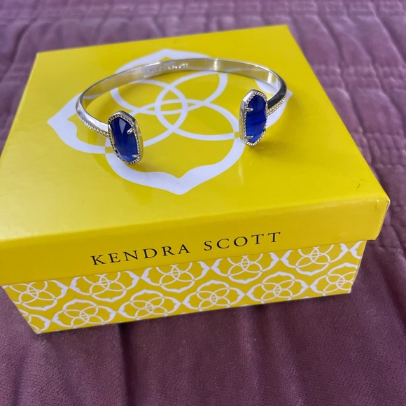 Kendra Scott open bangle . Silver Tone , Blue Stone includes Kendra Scott box - Picture 1 of 3